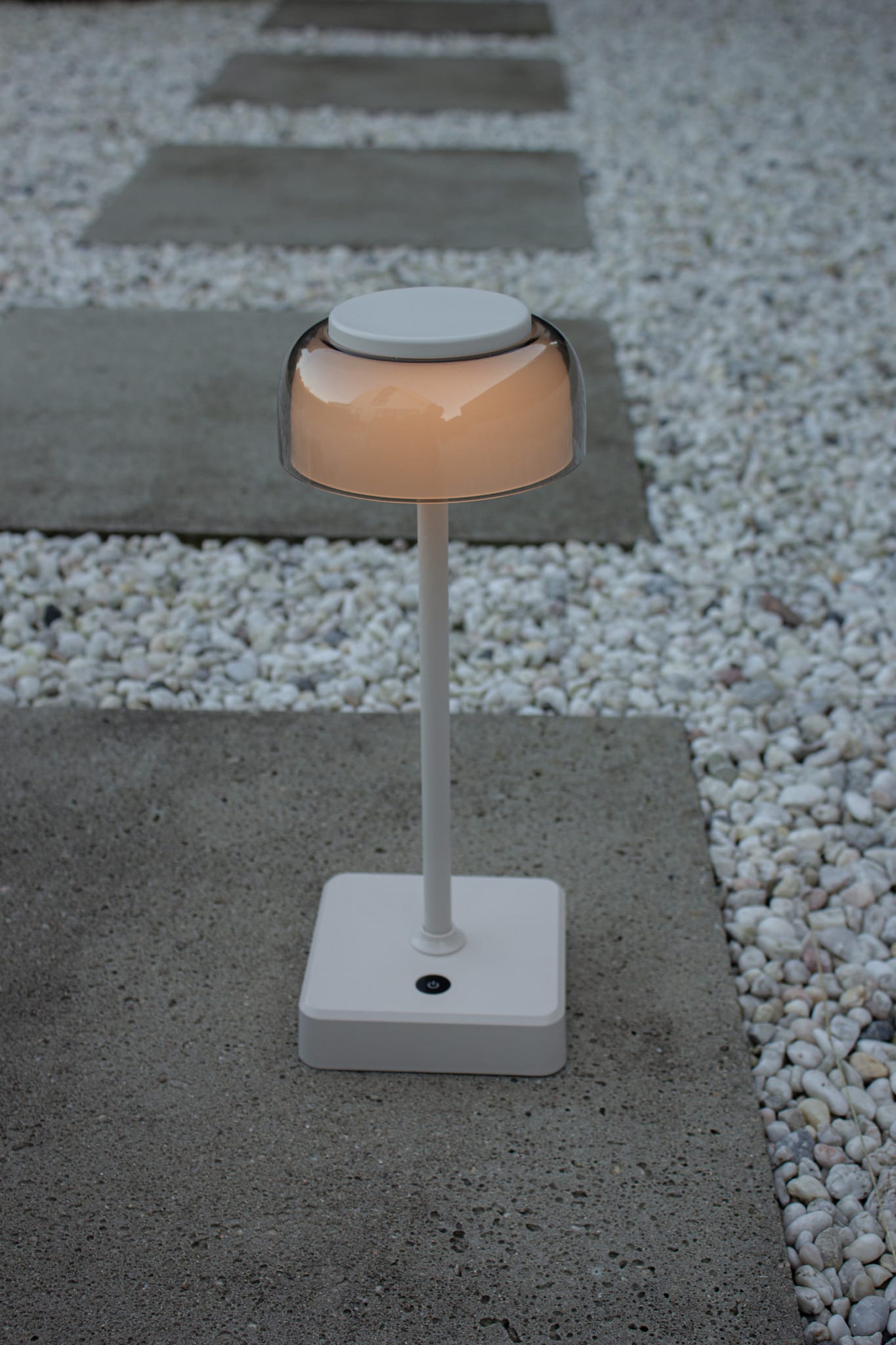 Rechargeable Table Lamp - Image 5